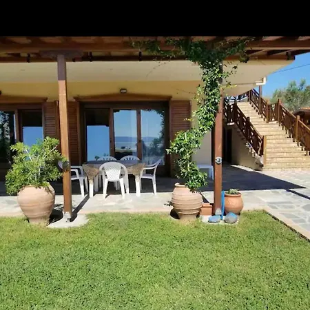 Villa Calypso Ierissós Buitenkant foto