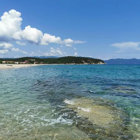 Villa Calypso Ierissós Buitenkant foto
